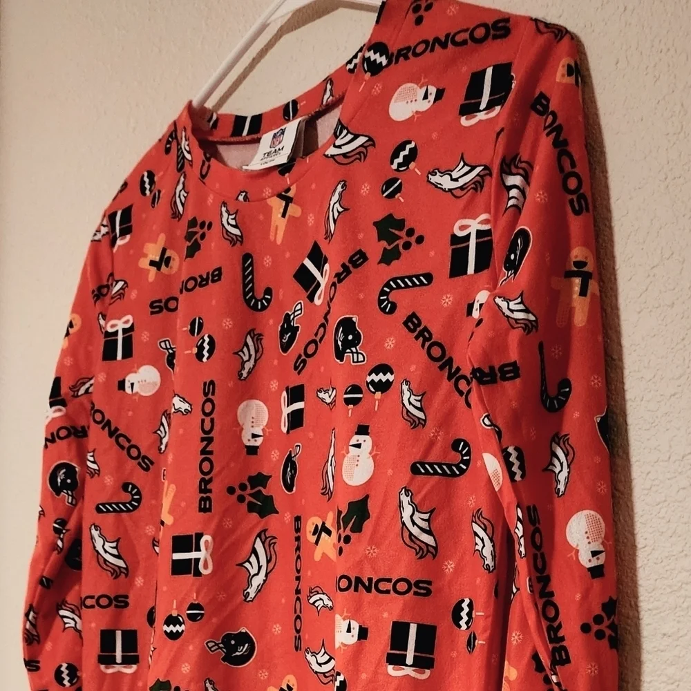 NFL Denver Broncos Football Pajamas Christmas Youth Sz XL 16-18 NWT